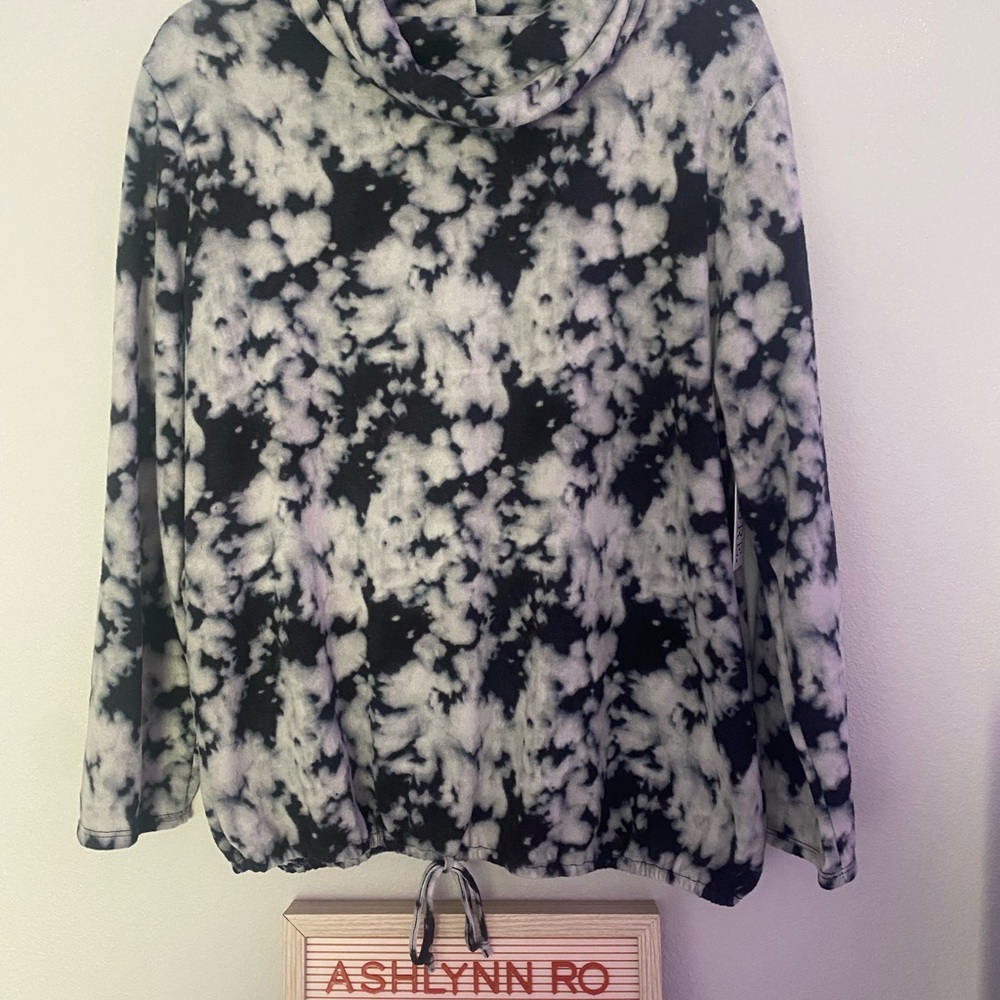 Women’s Turtle Neck Fleece